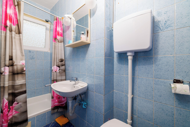 Bathroom 4, Apartments and Room Mirjana, Crikvenica