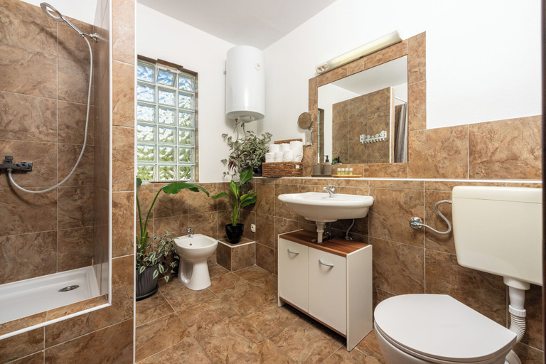Bathroom 4, House Fun House, Crikvenica