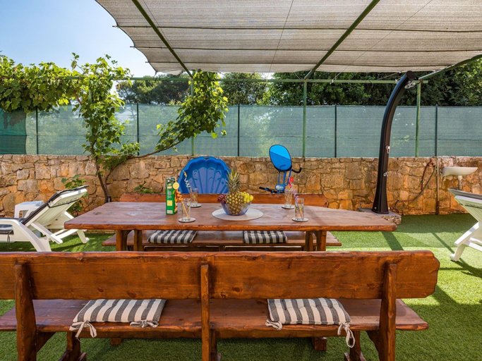 Food & Drinks, Apartment in Vodnjan with Pool Jacuzzi, Vodnjan