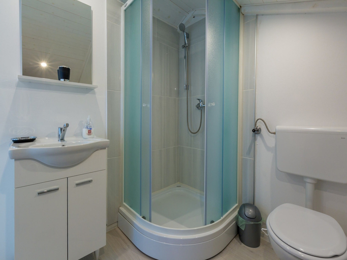 Bathroom 3, Apartments Lavarin, Novi Vinodolski