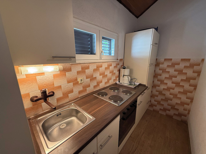 Private kitchen 2, Apartments Benzia, Marina