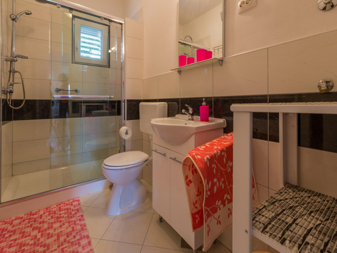 Bathroom 3, Apartment Mia, Crikvenica