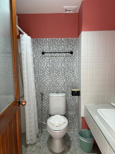 Bathroom 2, T.terrest Residence , Thai Mueang