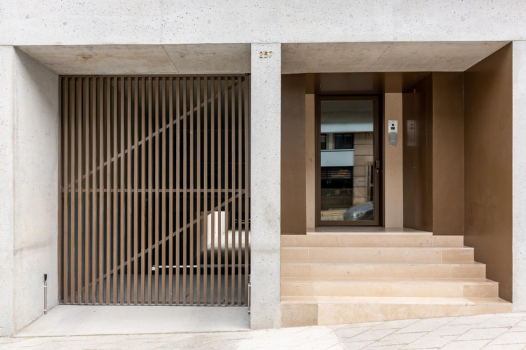 Others 3, Feel Corporate Housing Campanh 05, Porto