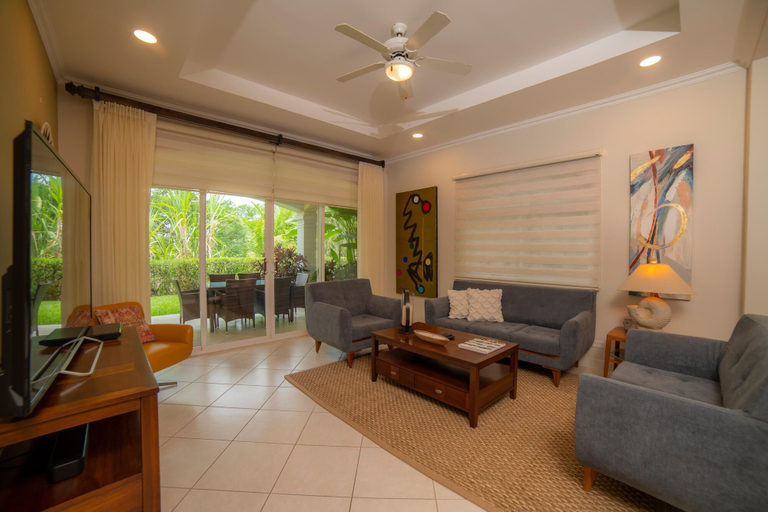 Room 5, Colina 8F - 2 bdr 2 Bath, Garabito