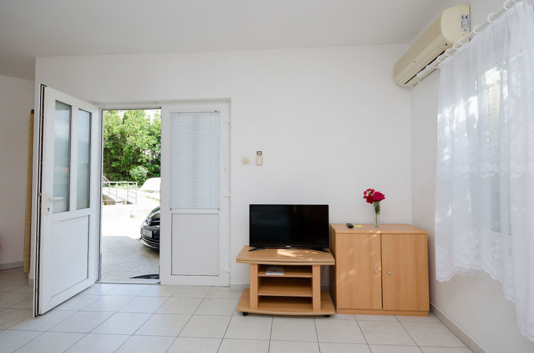 Others 4, Apartments Branimir, Novi Vinodolski