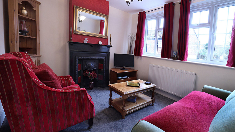 Living room 4, Charming 2Br Edwardian House In Market Town, Somerset