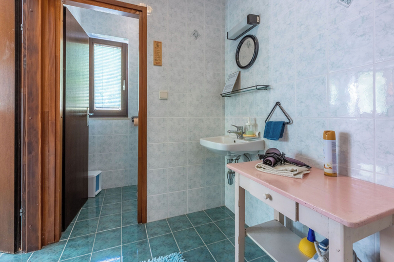 Bathroom 3, Apartment Renata, Novi Vinodolski