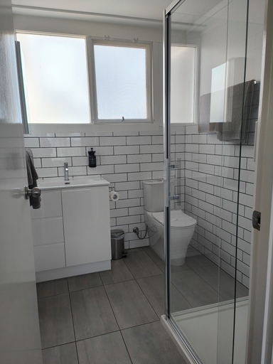 Bathroom 3, Barclay Motor Inn, Devonport