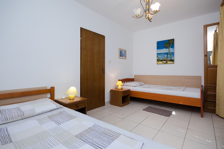 Bedroom 3, Apartments Drago, Medulin