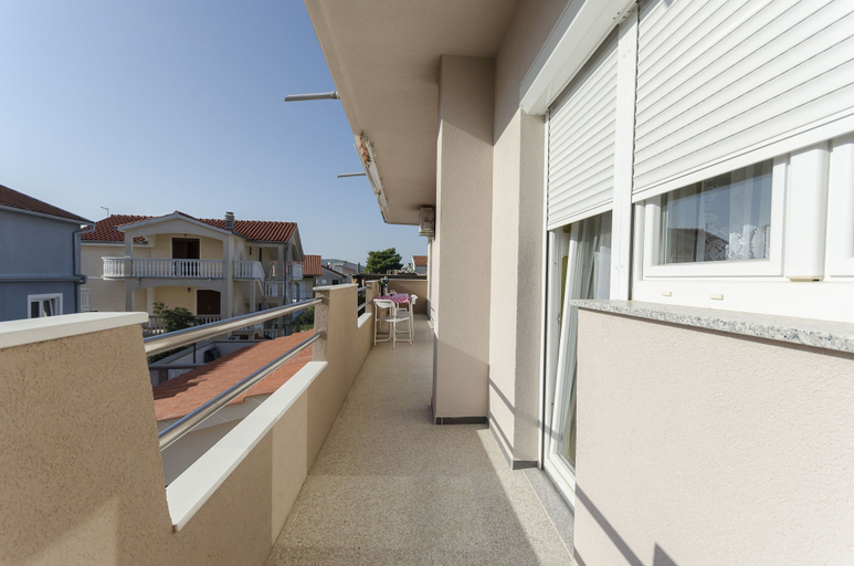 Others 5, Apartments Rajka, Vodice