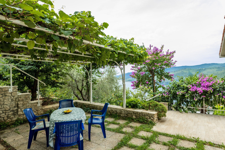 Others 5, Apartments Mandica, Labin