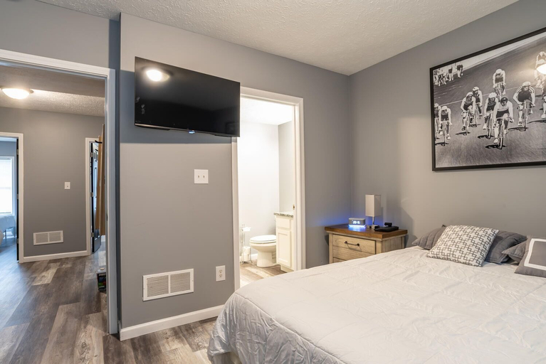 Room 4, Hoosier Commons, Monroe