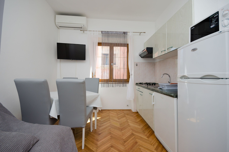 Others 5, Apartments Mirjana B, Lopar/Supetarska Draga