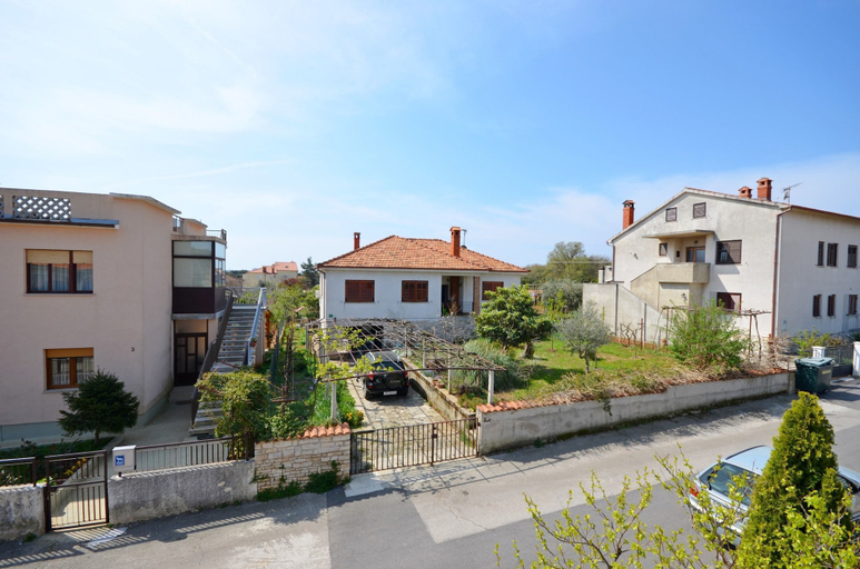 Exterior & Views 2, Apartments Mirela, Pula