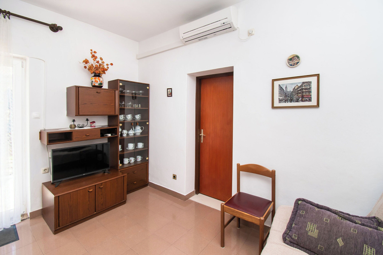 Others 5, Apartments Cace, Šibenik
