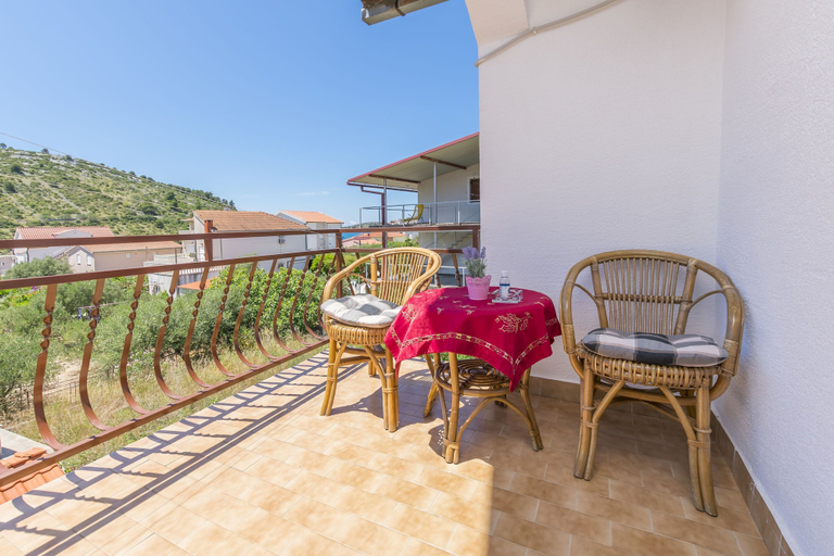 Others 4, Apartments Ivat, Rogoznica