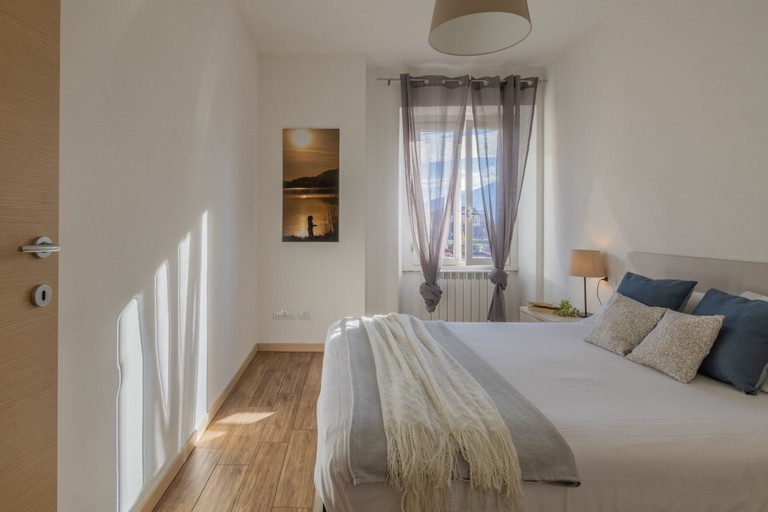 Room 5, Breathtaking Lake View, Lecco