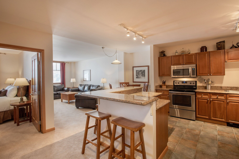 Private kitchen 4, Family-Friendly Condos - Winter Park Resort CO, Grand