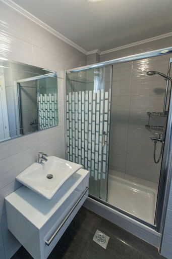 Bathroom 3, Apartments Carmen, Crikvenica