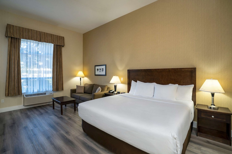 Bedroom 3, Comfort Inn Surrey Hotel, Greater Vancouver