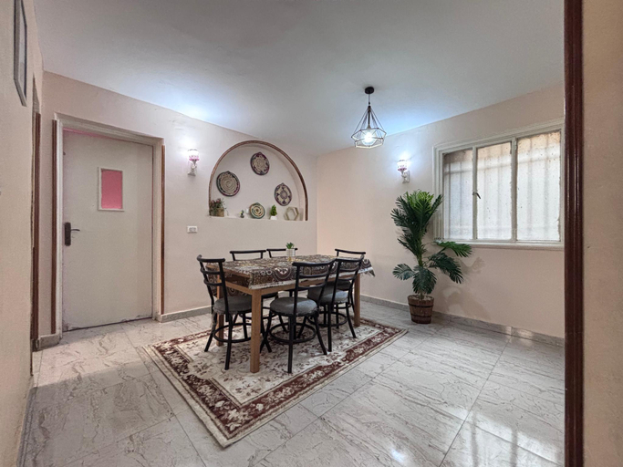 Others 5, Downtown Cairo Sweet Home, Qasr an-Nil