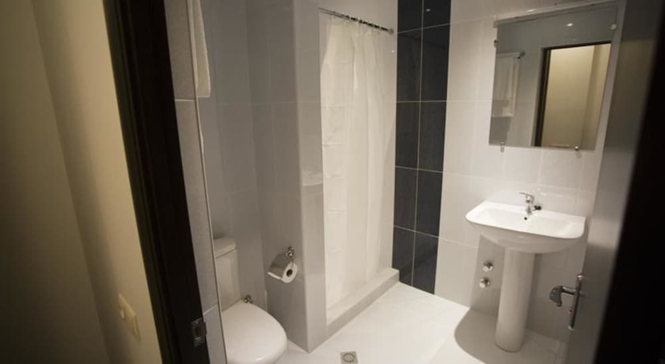 Bathroom 3, City Centre Hotel, Yerevan
