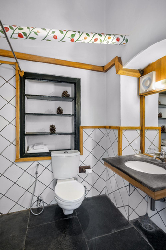 Bathroom 5, Rokeby Manor, Dehradun