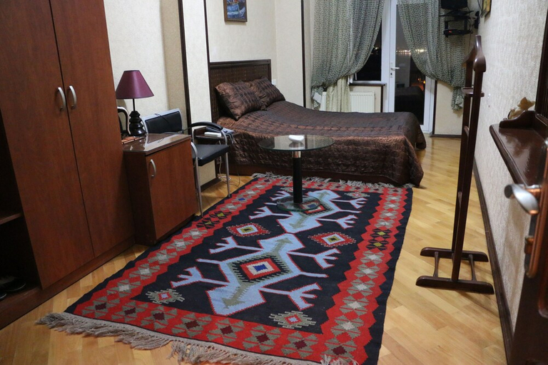Bedroom 3, Nur-2 Hotel, Baku