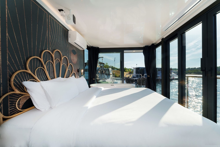 Bedroom 4, L'Escale Royale Port Ilon Seine Giverny, Yvelines