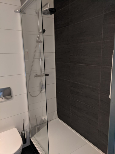 Bathroom 4, Hotel Kaiserhof Landshut, Landshut