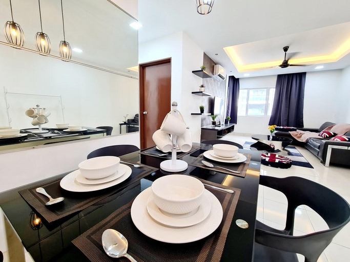 Food & Drinks, Kuala Lumpur Houses, Puchong