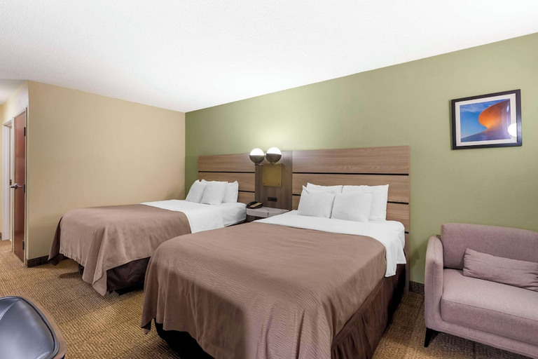 Bedroom 3, Quality Inn Raleigh Downtown, Wake