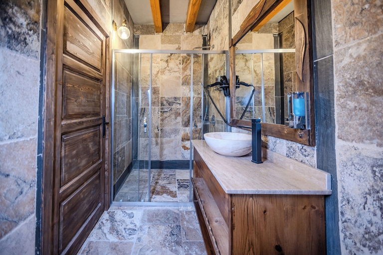 Bathroom 5, Gala Cave Cappadocia, Nevşehir