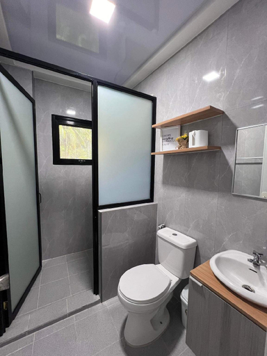 Bathroom, Davao City Houses, Samal City