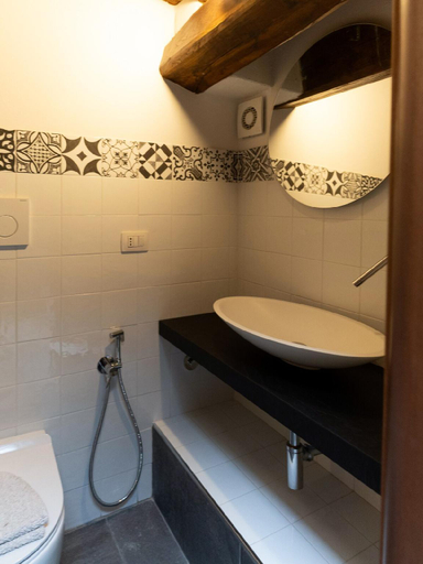 Bathroom 3, I Fragoli al David, Florence