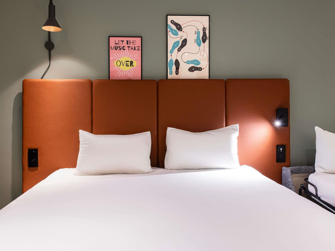 Bedroom 3, ibis Paris Canal Saint-Martin, Paris