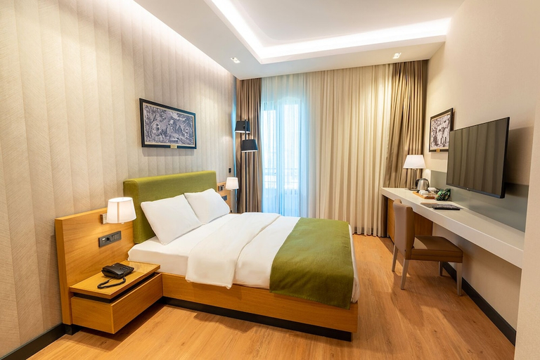 Bedroom 4, Artes Hotel, Merkez