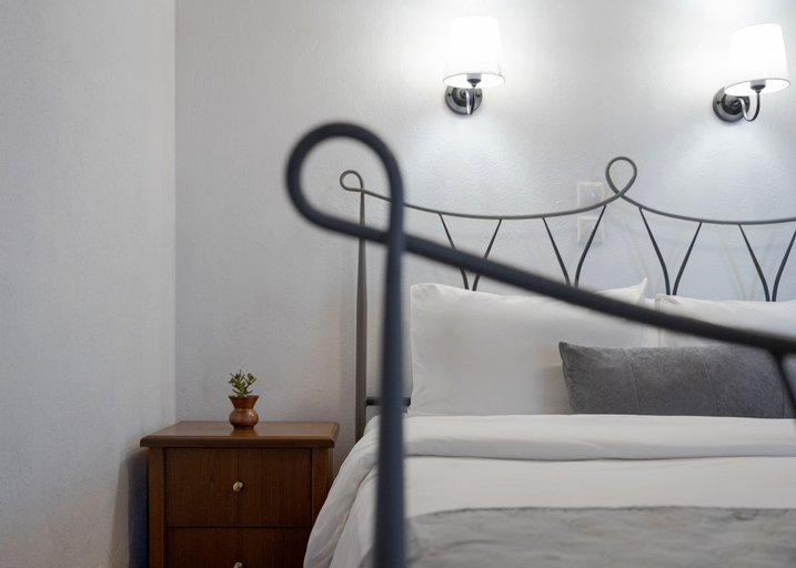 Room 2, Archontiko Papoutsi Pelion, Thessaly