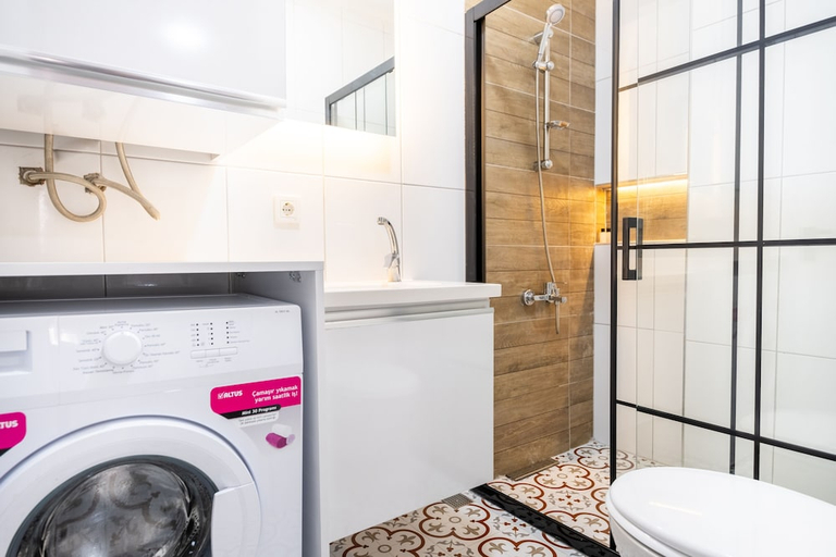 Bathroom 3, Fi Homes, Konak