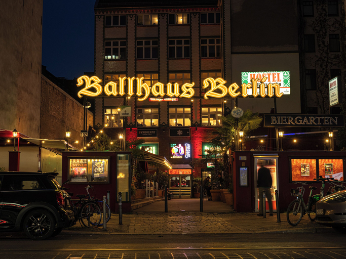 Exterior & Views 2, Ballhaus Berlin Hostel, Berlin