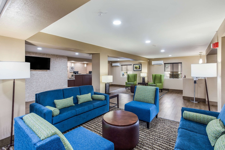 Public Area, Quality Inn Charleston South, Kanawha