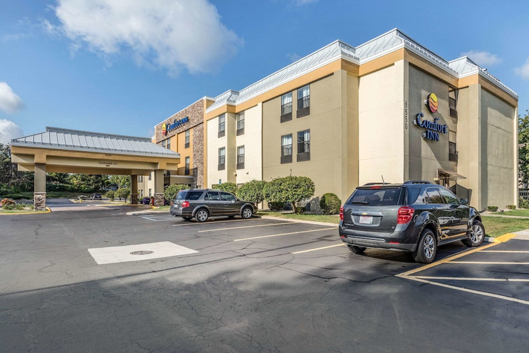 Exterior & Views 1, Comfort Inn Wings Stadium, Kalamazoo