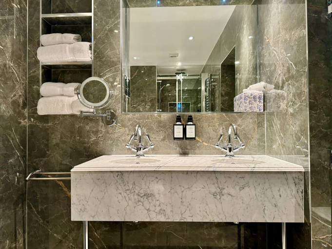 Bathroom 4, The Leonard Hotel, London