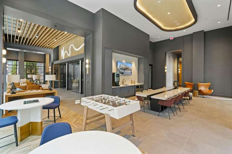 Food & Drinks, WhyHotel by Placemakr, Columbia, Howard