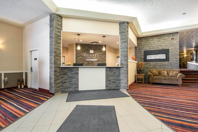 Public Area 2, Quality Hotel, Division No. 5
