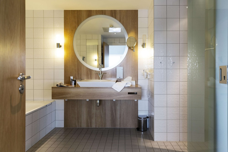 Bathroom 4, Scandic Aalborg City, Aalborg