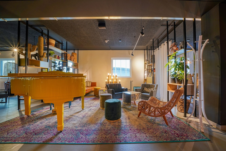 Public Area, EMPA NinetyNine Augsburg, Augsburg
