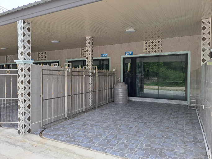 Others 5, Banton Puksabay บ้านต้น พักสบาย, Phanat Nikhom