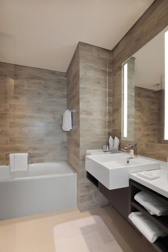 Bathroom 5, Millennium Executive Apartments Mont Rose, Dubai
